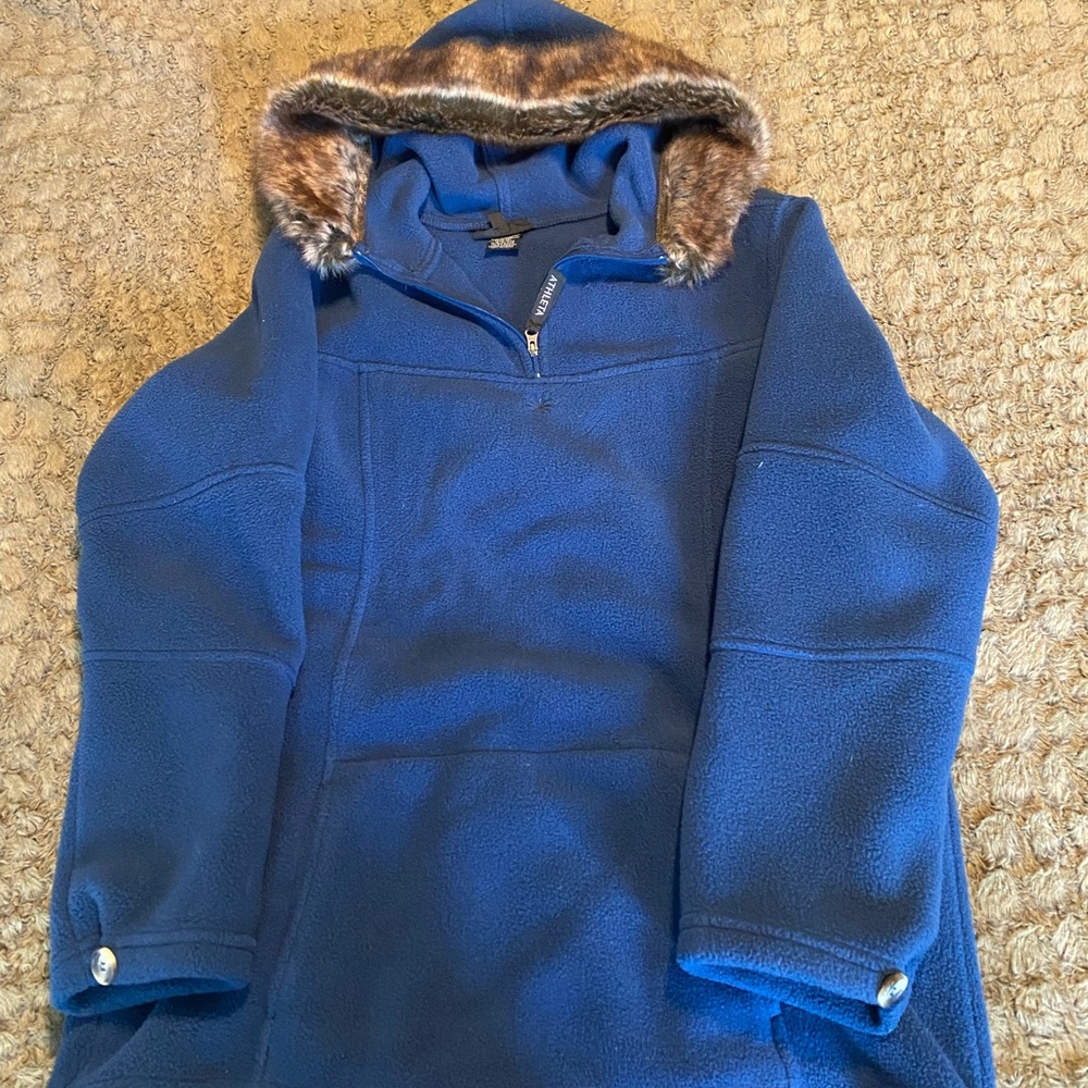 Athleta quarter zip fleece sweatshirt with fur lined hood